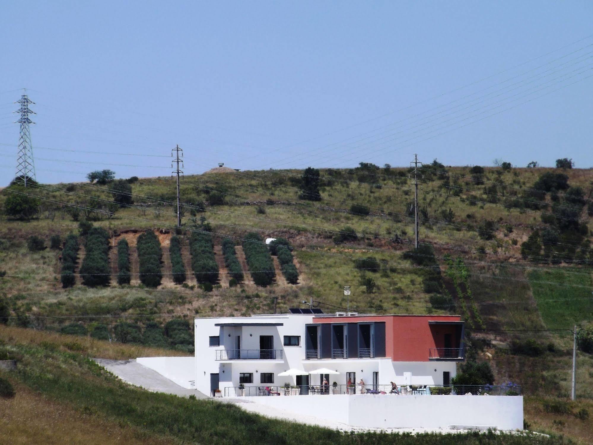 Casa Ceedina Bed And Breakfast & Beauty Batalha Esterno foto