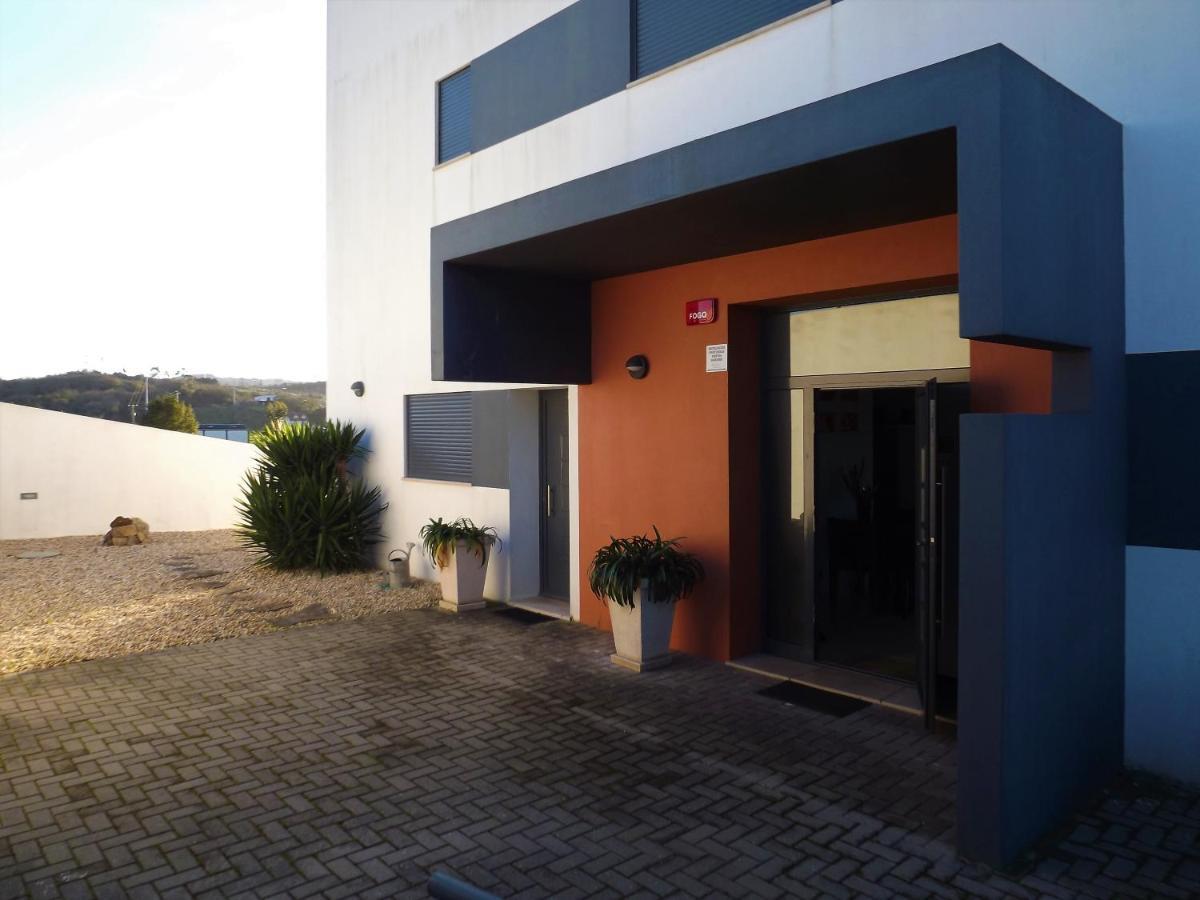Casa Ceedina Bed And Breakfast & Beauty Batalha Esterno foto