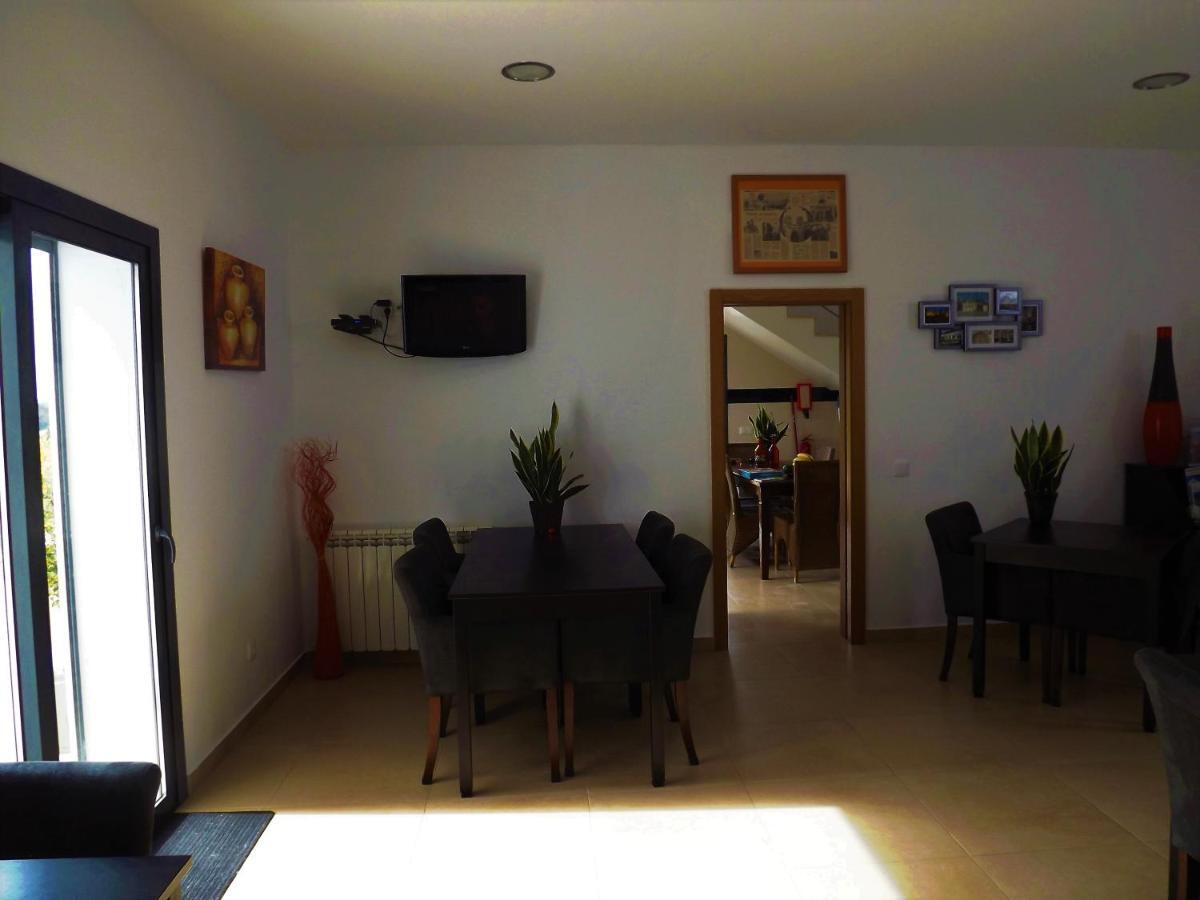 Casa Ceedina Bed And Breakfast & Beauty Batalha Esterno foto