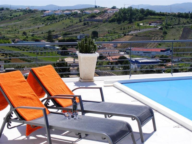 Casa Ceedina Bed And Breakfast & Beauty Batalha Esterno foto
